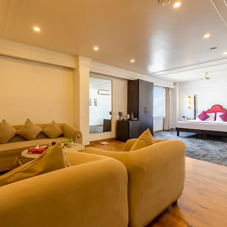 The Saga Hotel Green Park-2