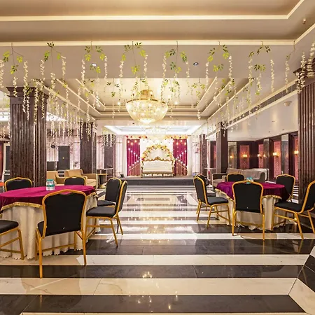 The Saga Hotel Green Park-3